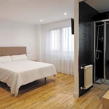 Hotel Montanes 3*