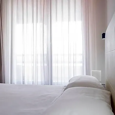 Hotel Montanes