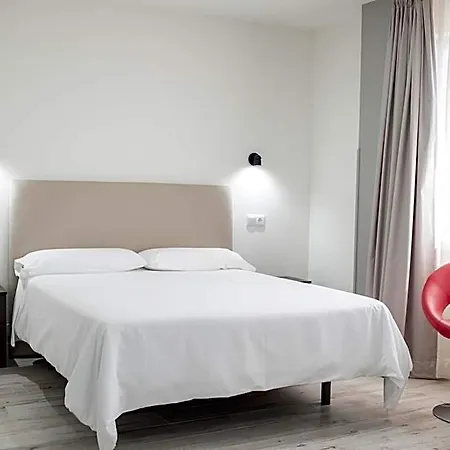 Montanes Hotel