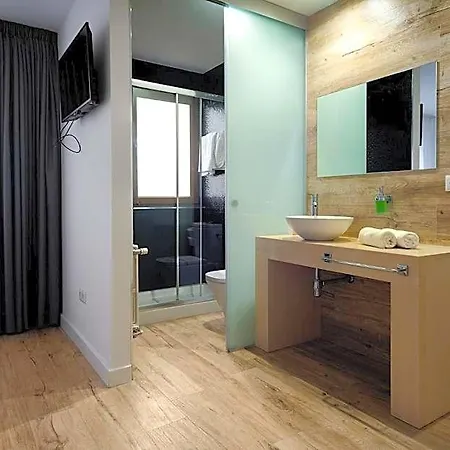 Hotel Montanes 3*