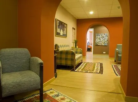 Montanes 3* سوانثيس