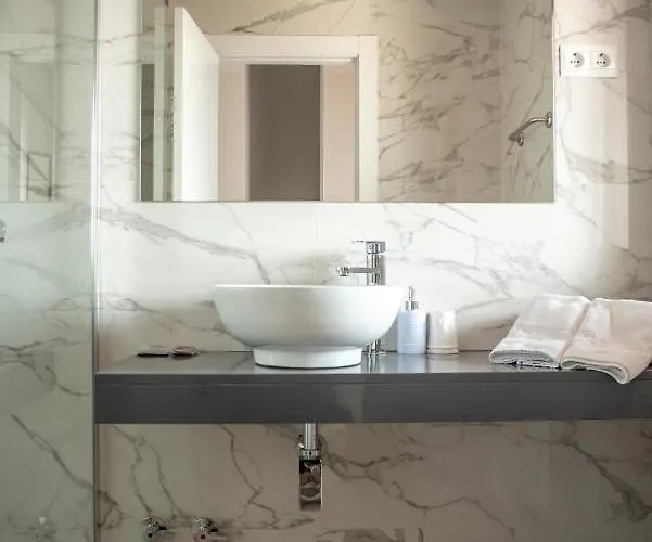 מלון Montanes סואנסס