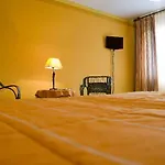 Hotel Montanes 3*