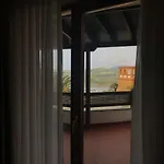 Montanes Hotel